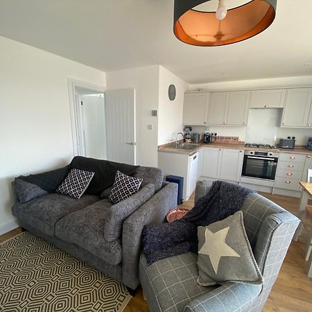 Beau - Brambles Chine, Colwell Bay - 5 Star Wifi - Short Walk To The Hut And Beach - 1 Night Stays Available - Ferry Offers Freshwater Kültér fotó