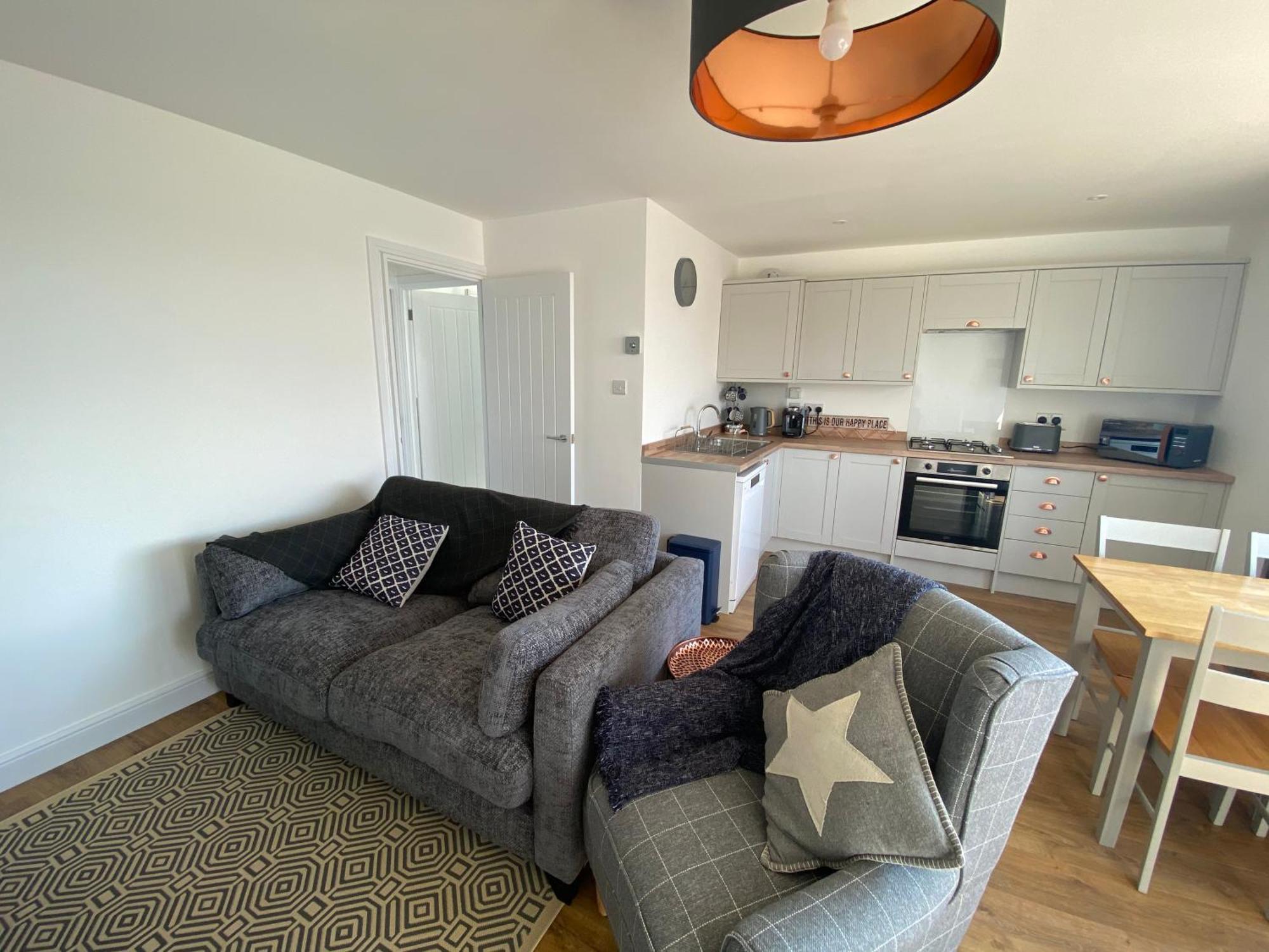 Beau - Brambles Chine, Colwell Bay - 5 Star Wifi - Short Walk To The Hut And Beach - 1 Night Stays Available - Ferry Offers Freshwater Kültér fotó
